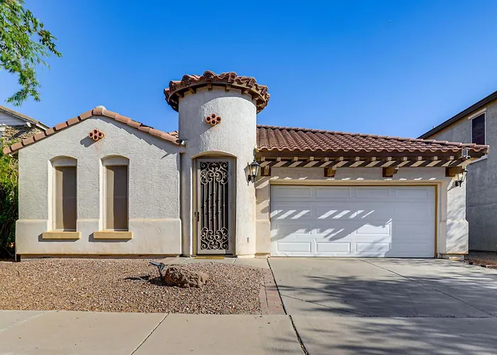 Poolside Oasis: Group-friendly Getaway In Phoenix! Casa vacanze *