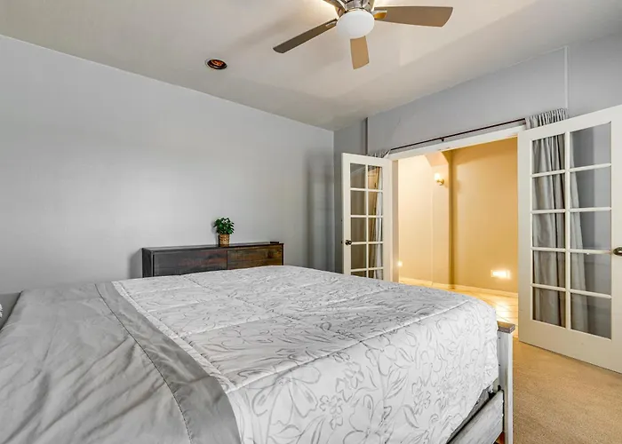 Poolside Oasis: Group-friendly Getaway In Phoenix! Casa vacanze Phoenix