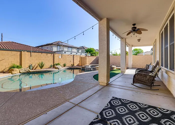 Casa vacanze Poolside Oasis: Group-friendly Getaway In Phoenix!